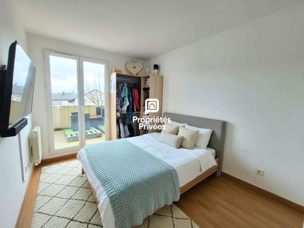 COLLONGES Appartement 2 pièces avec terrasse et parking - Collonges 01550 6