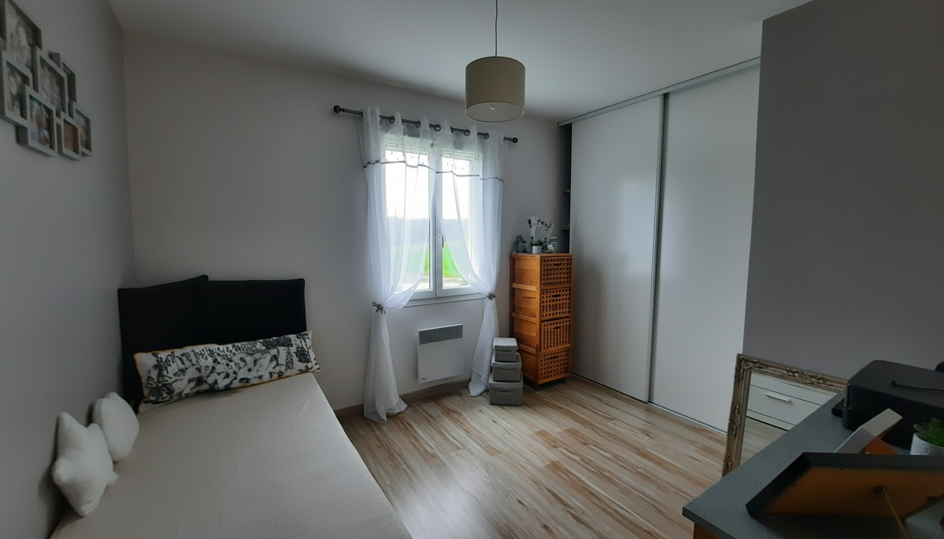 JONZAC Maison Jonzac 4 pièce(s) 97 m2 5