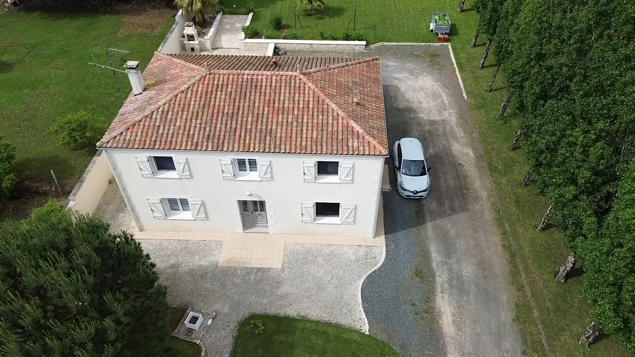 NIEUL-SUR-L'AUTISE Maison Rives D Autise 5 pièce(s) 152 m2 1
