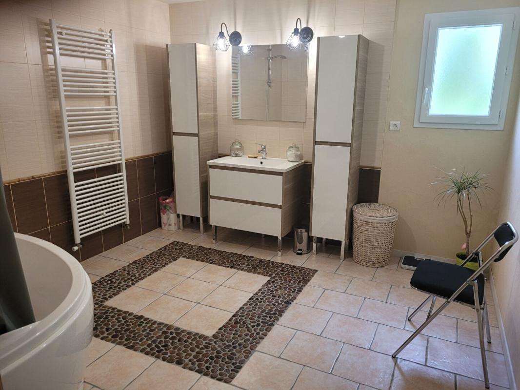 NIEUL-SUR-L'AUTISE Maison Rives D Autise 5 pièce(s) 152 m2 8