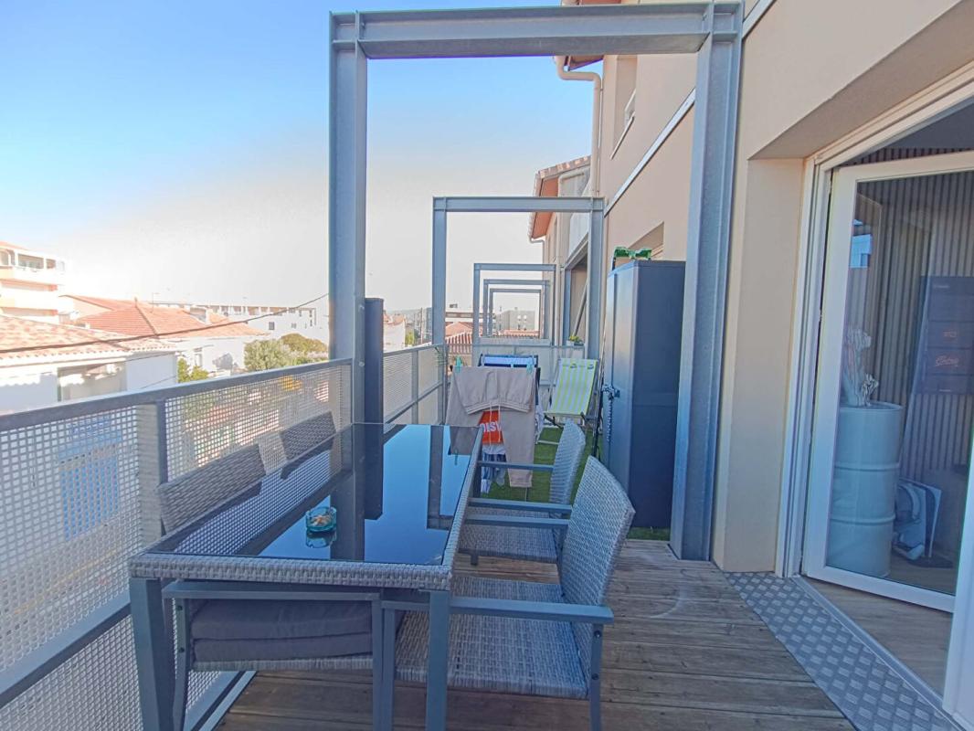 MIRAMAS Appartement Miramas 2 pièce(s) 40 m2 + TERRASSE + parking 10