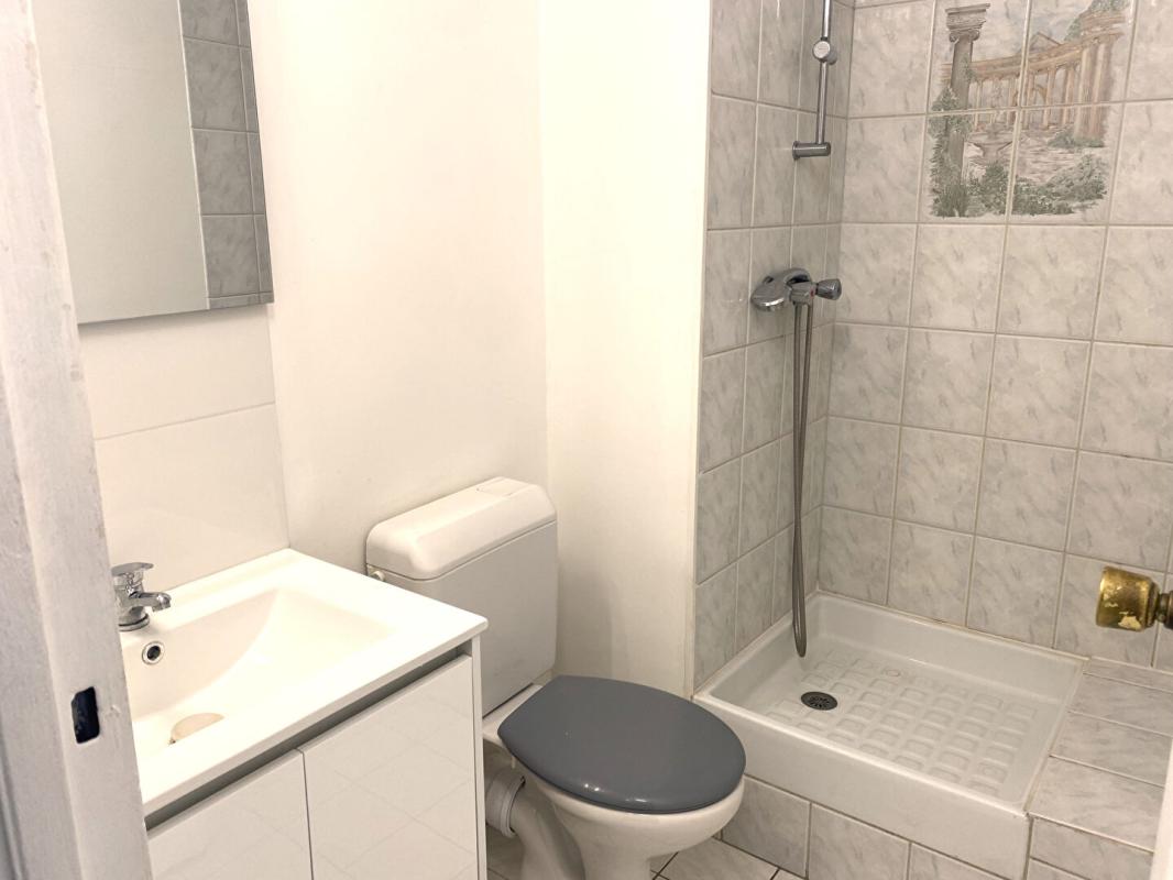 VITRY-SUR-SEINE Appartement Vitry Sur Seine 1 pièce(s) 24.5 m2 4