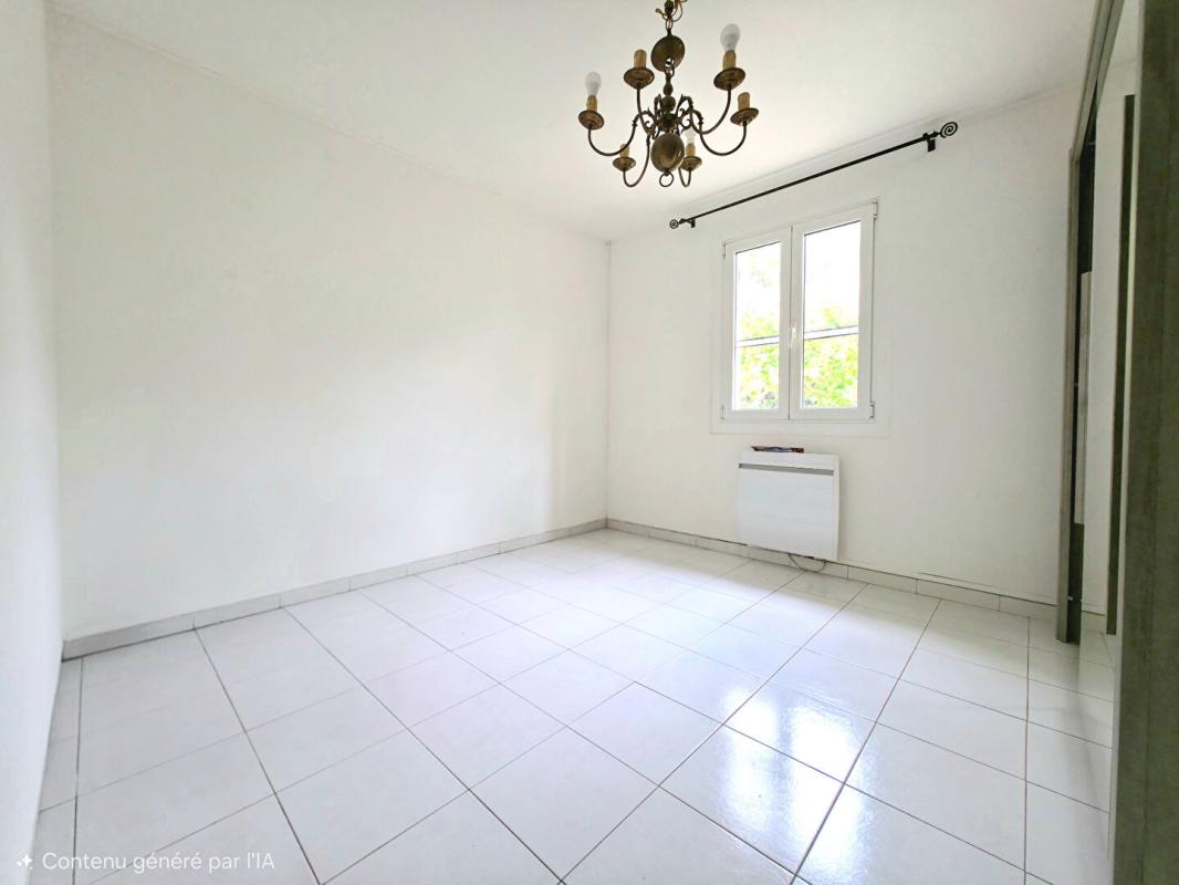 SIX-FOURS-LES-PLAGES Maison  6 pièce(s) 130 m2 PLAIN PIED 5