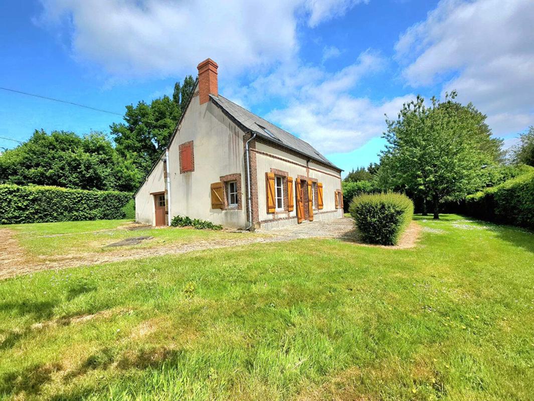 LA FERRIERE-AU-DOYEN 61380 La Ferrière Au Doyen, maison de campagne 106 m² 3 chambres, terrain 3.036 m² 12