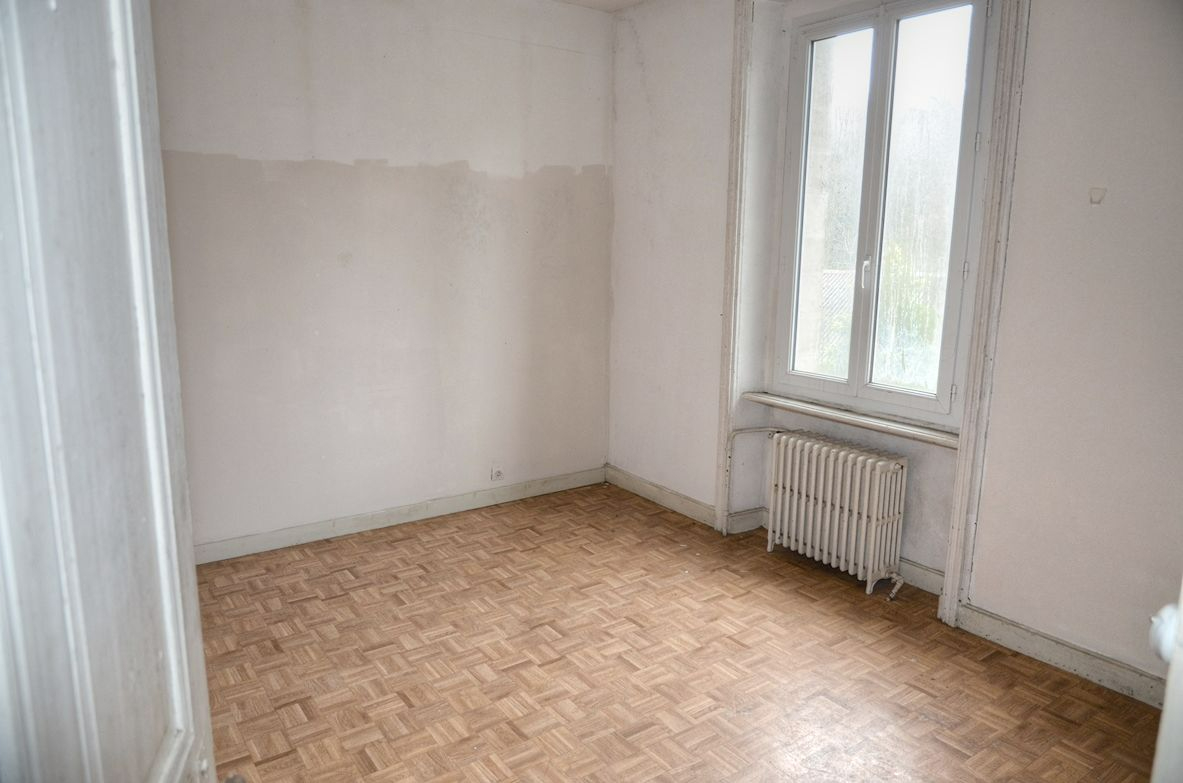TREGUIER Maison aménageable en 5 appartements avec travaux importants 4