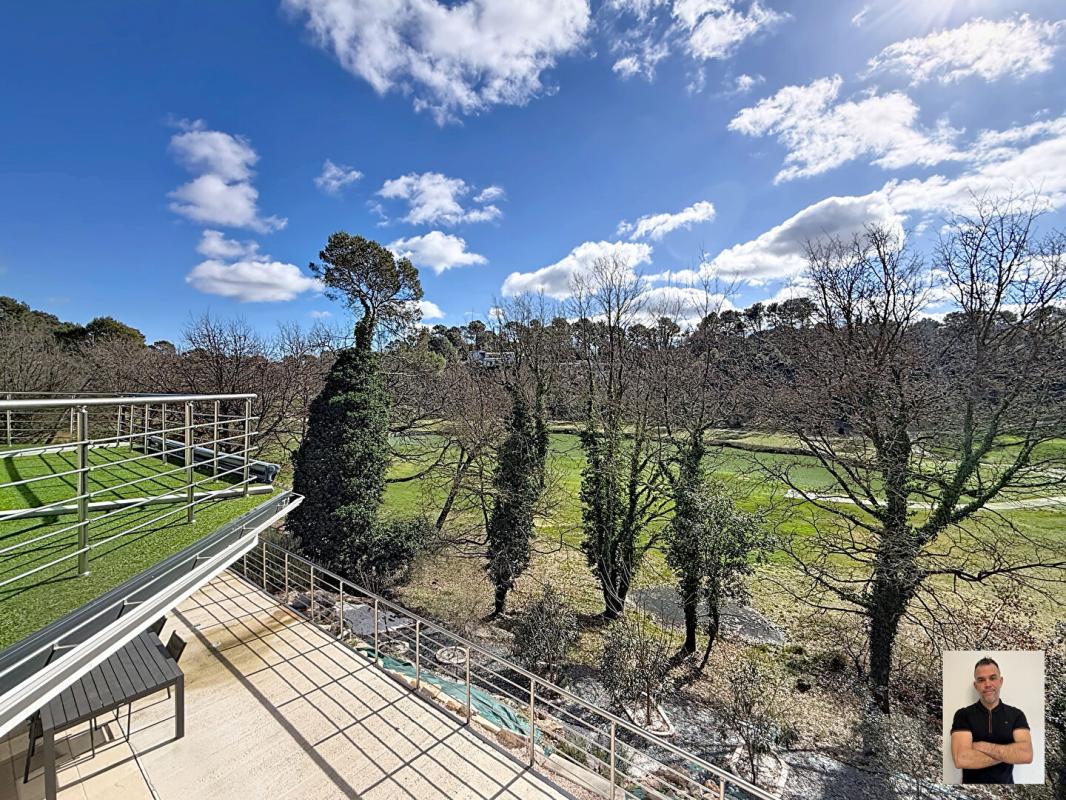 BRIGNOLES Villa T5 Golf de Babaroux 180M² 12