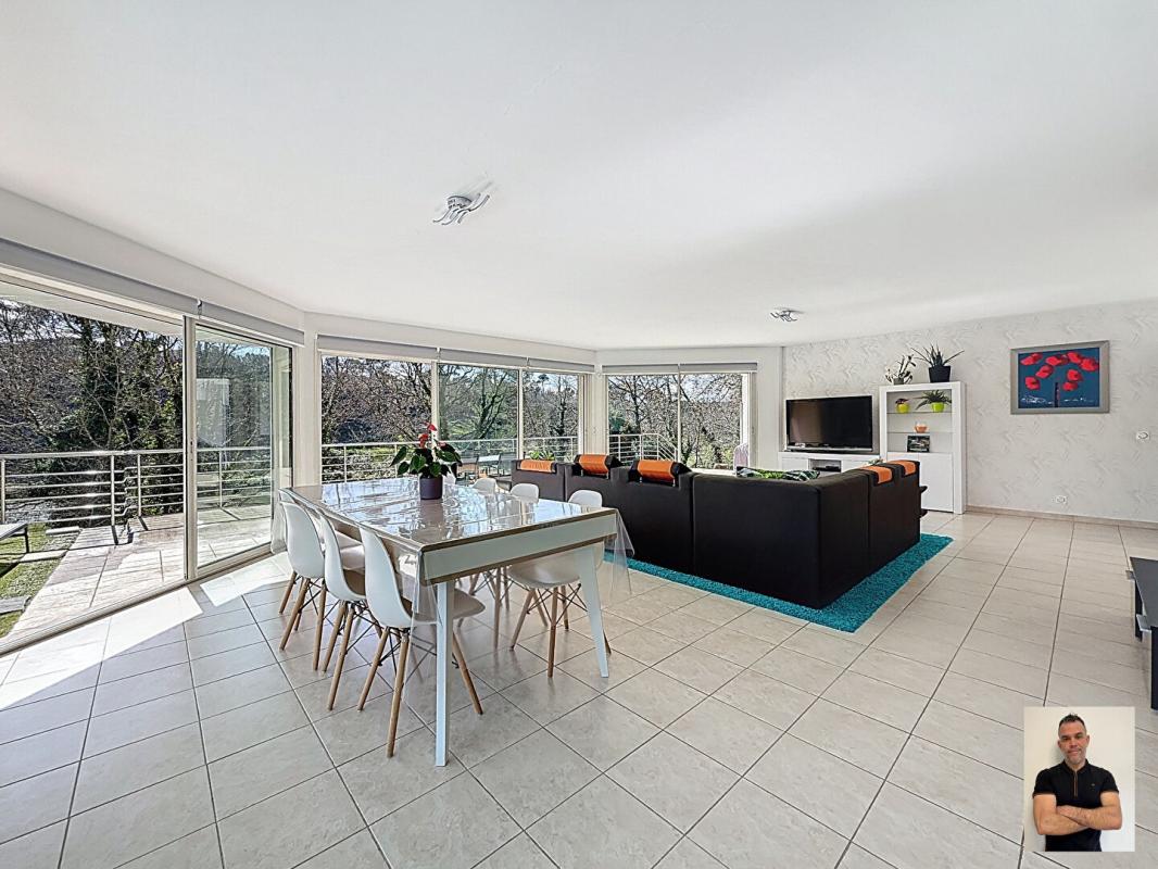 BRIGNOLES Villa T5 Golf de Babaroux 180M² 4