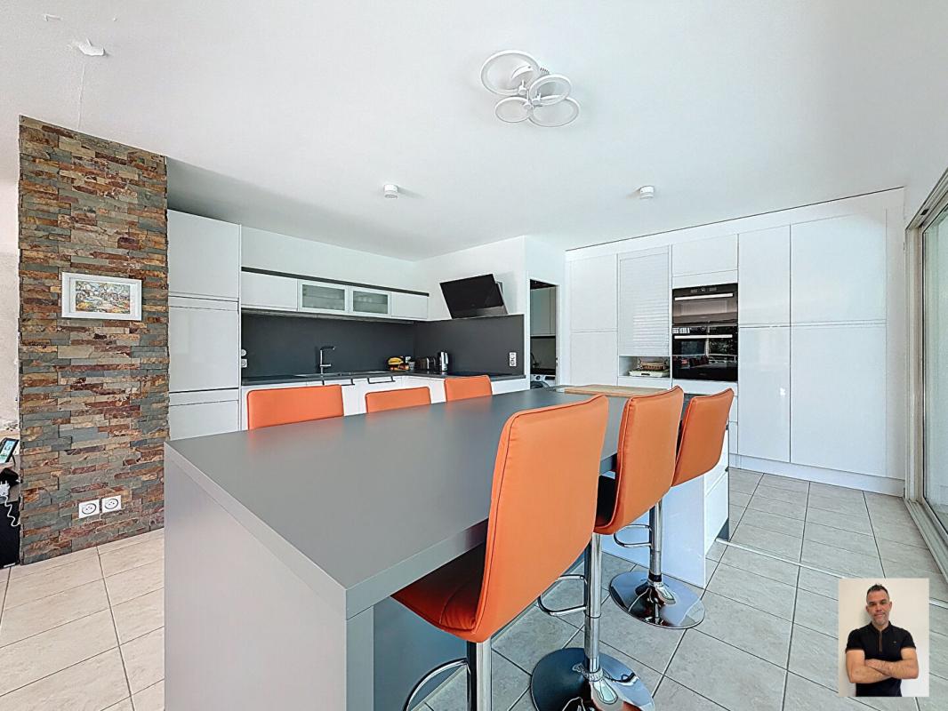 BRIGNOLES Villa T5 Golf de Babaroux 180M² 7