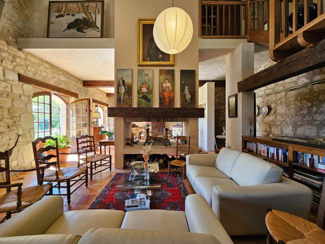 AGEN NORD AGEN : Domaine d'Exception - Anciens chais réhabilités de 335 m² - Parc 1,3 ha - Vue 5