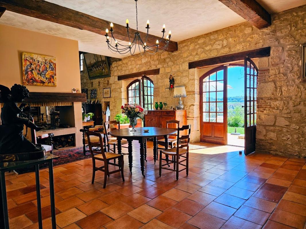 AGEN NORD AGEN : Domaine d'Exception - Anciens chais réhabilités de 335 m² - Parc 1,3 ha - Vue 8
