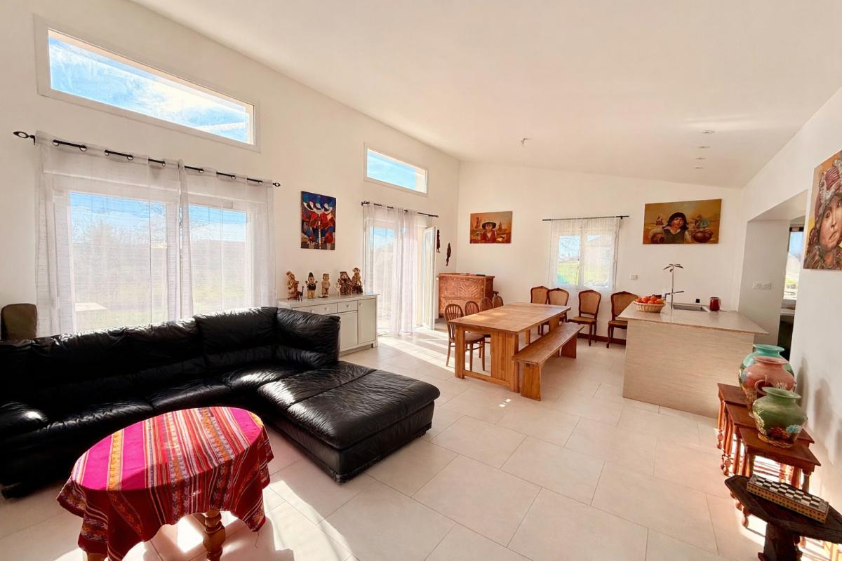 VILLECHETIVE A 20min de Sens, Maison de plain-pied de 2025, 9 pièces , 4 chambres , Exposition plein Sud, DPE A 2