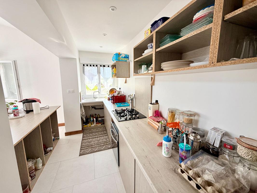 VILLECHETIVE A 20min de Sens, Maison de plain-pied de 2025, 9 pièces , 4 chambres , Exposition plein Sud, DPE A 4