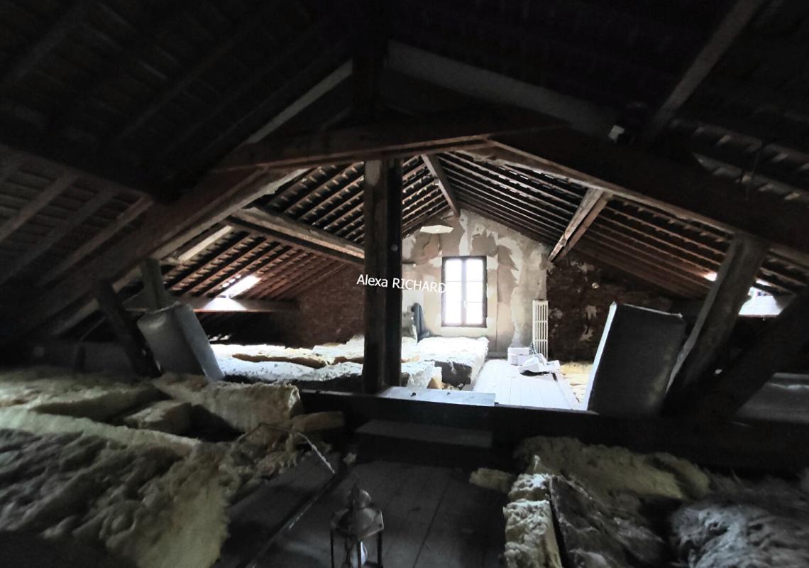 CONCHES-EN-OUCHE Maison a vendre 7 pièces 18