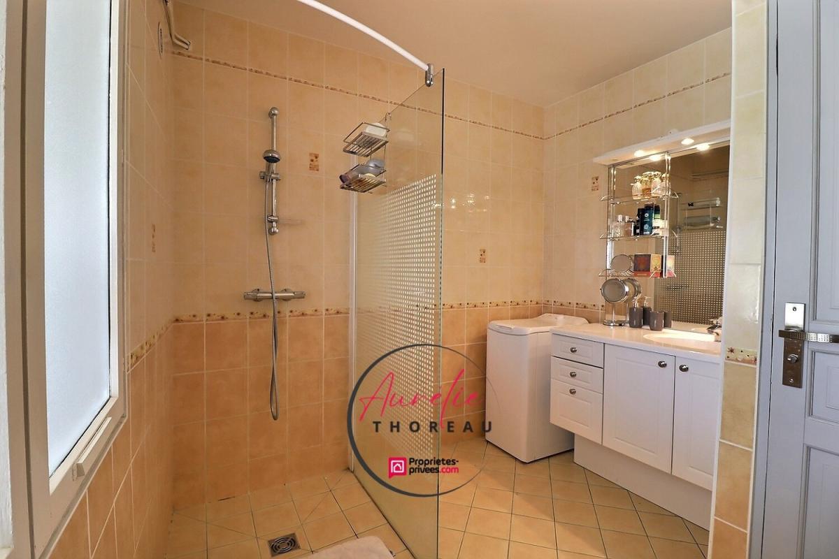 NEUVILLE-AUX-BOIS Longère sur terrain clos 6