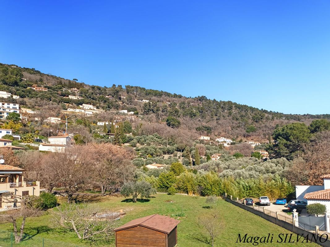 SPERACEDES Villa F5  de standing (2013) À pied du village de Spéracèdes 18