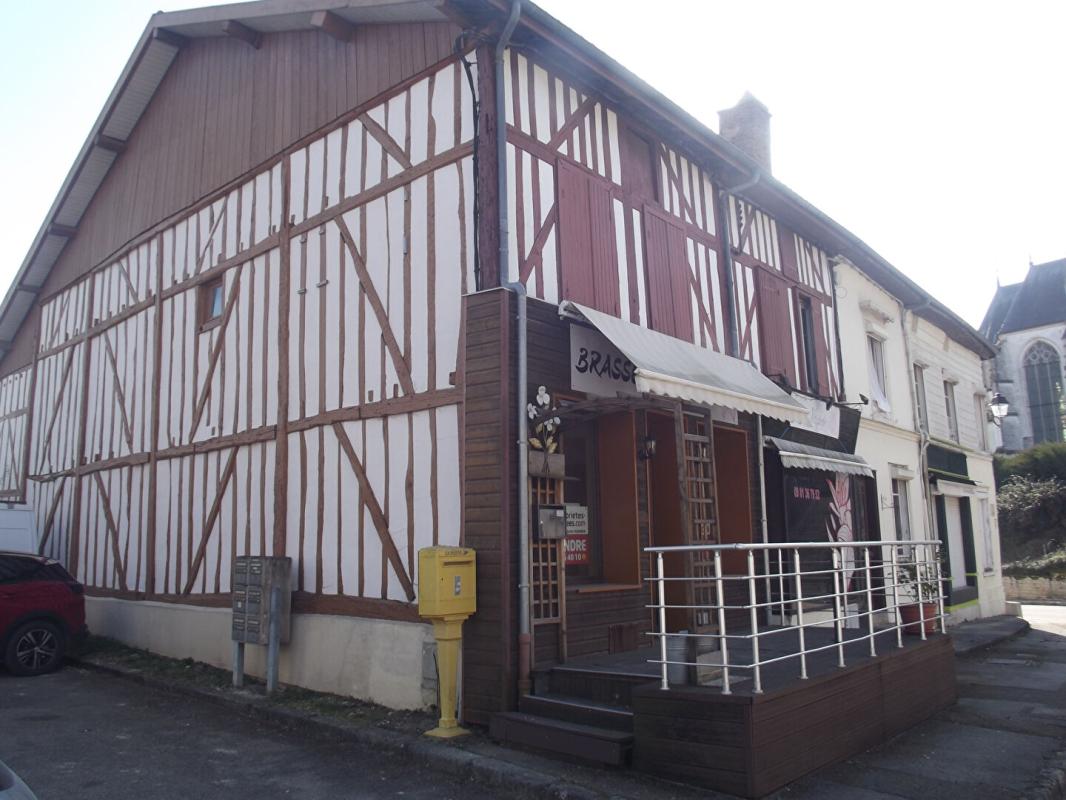 CHAVANGES Immeuble fond de commerce 11