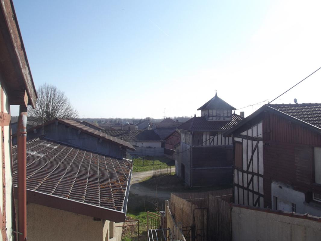 CHAVANGES Immeuble fond de commerce 12