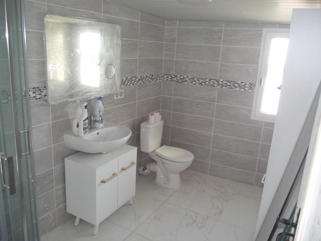 CHAVANGES Immeuble fond de commerce 9