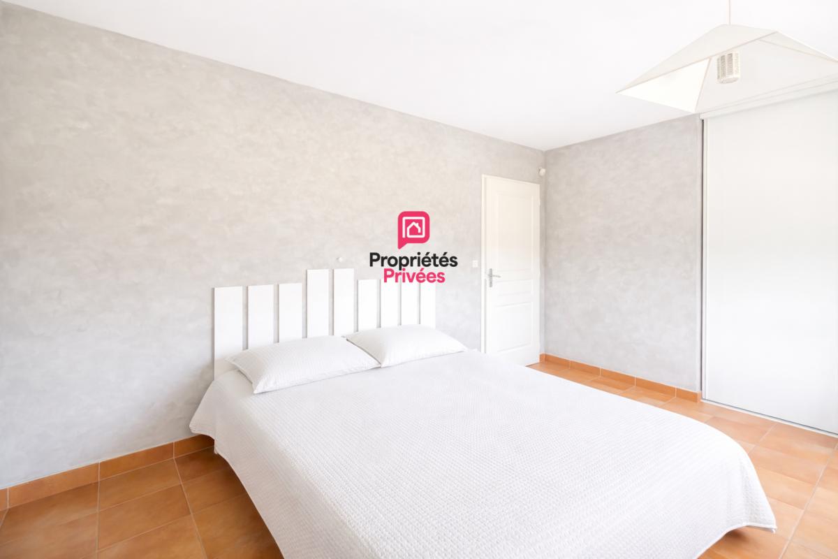 BAZAS Grande maison familiale lumineuse avec jardin arboré et double garage 12