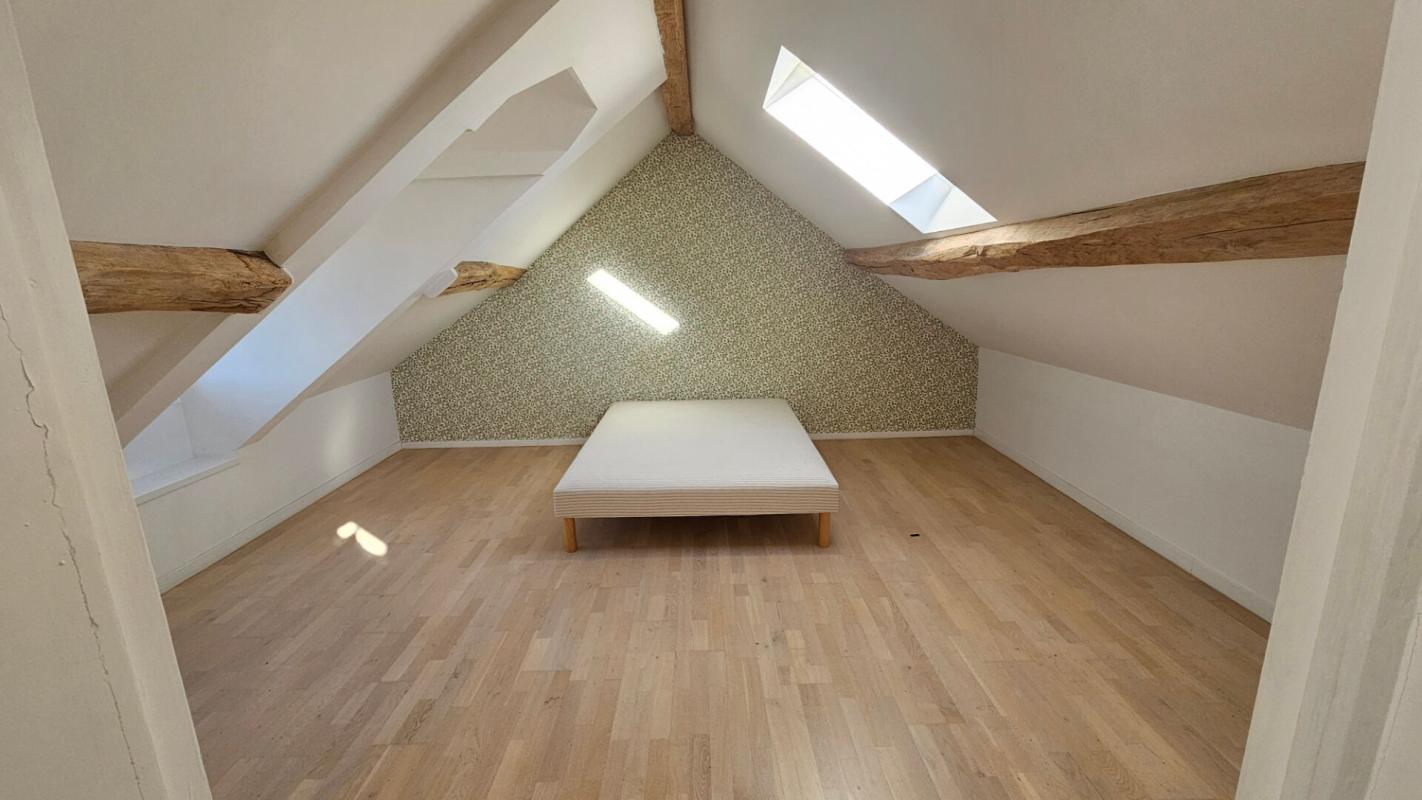 MILLEMONT Millemont / Maison de ville rénovée 140 m2 / 5 chambres 14