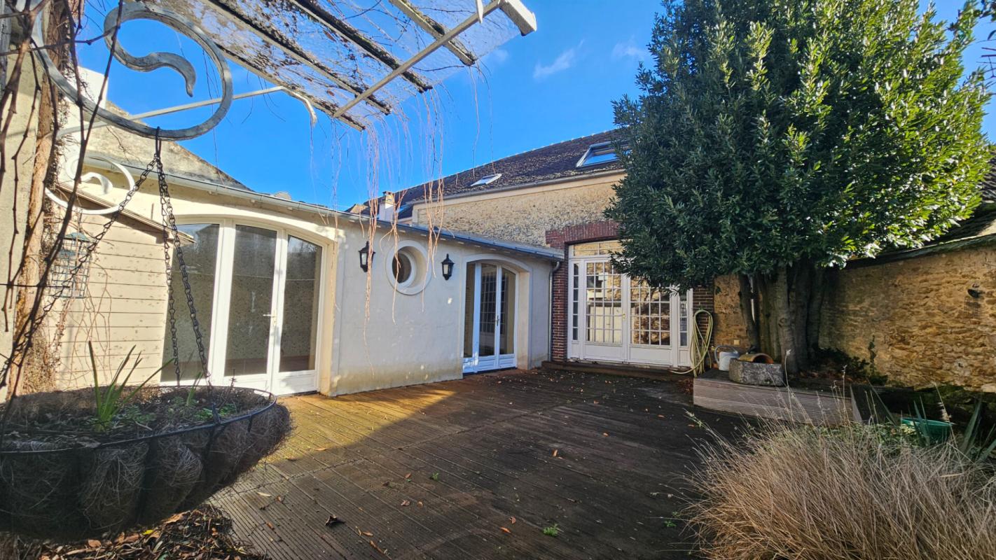 MILLEMONT Millemont / Maison de ville rénovée 140 m2 / 5 chambres 4