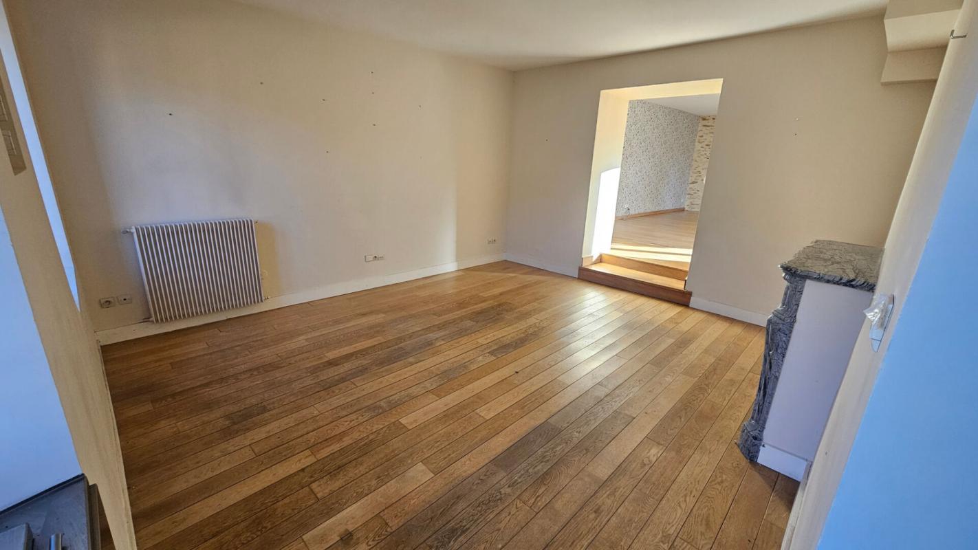 MILLEMONT Millemont / Maison de ville rénovée 140 m2 / 5 chambres 5