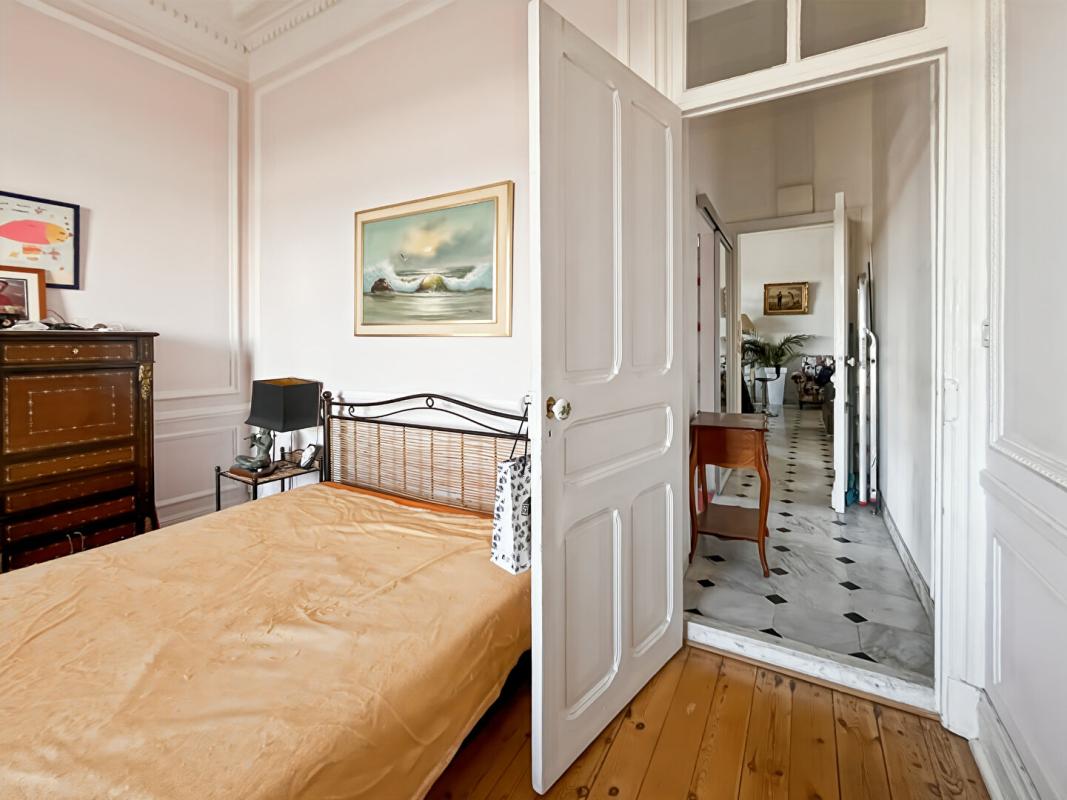 NICE PALAIS HERMITAGE - CIMIEZ - Appartement 3 pièces - Dernier etage 13