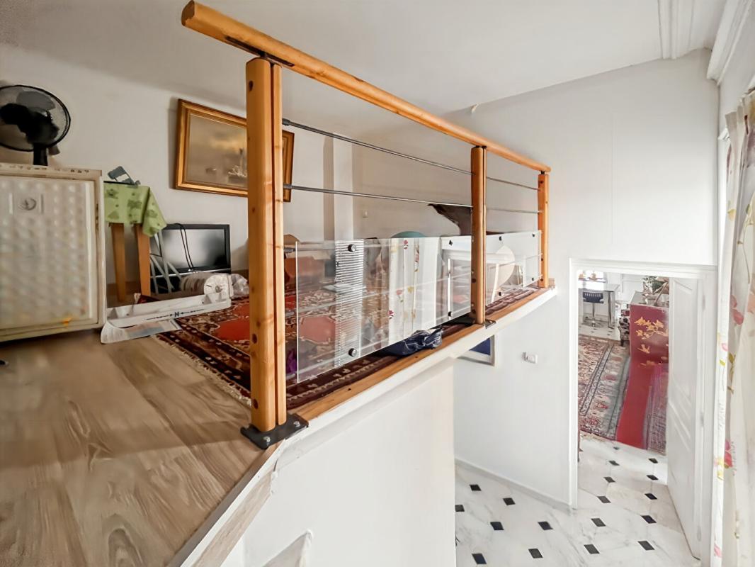 NICE PALAIS HERMITAGE - CIMIEZ - Appartement 3 pièces - Dernier etage 15