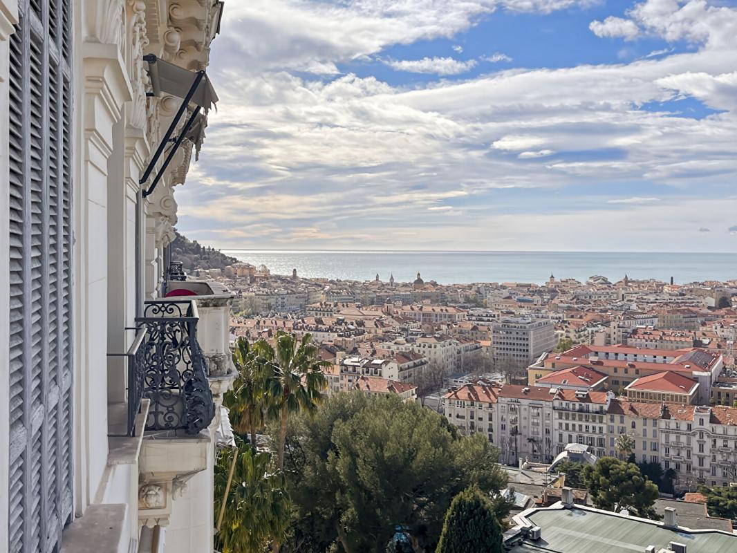 NICE PALAIS HERMITAGE - CIMIEZ - Appartement 3 pièces - Dernier etage 3