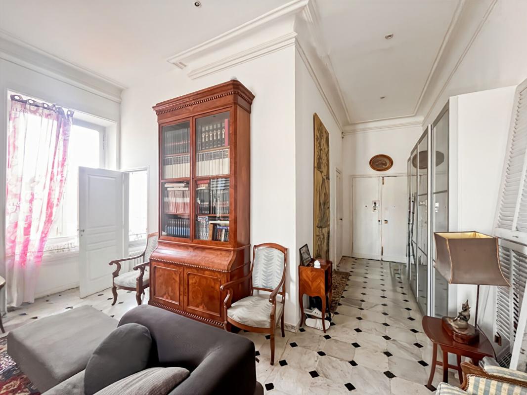 NICE PALAIS HERMITAGE - CIMIEZ - Appartement 3 pièces - Dernier etage 6