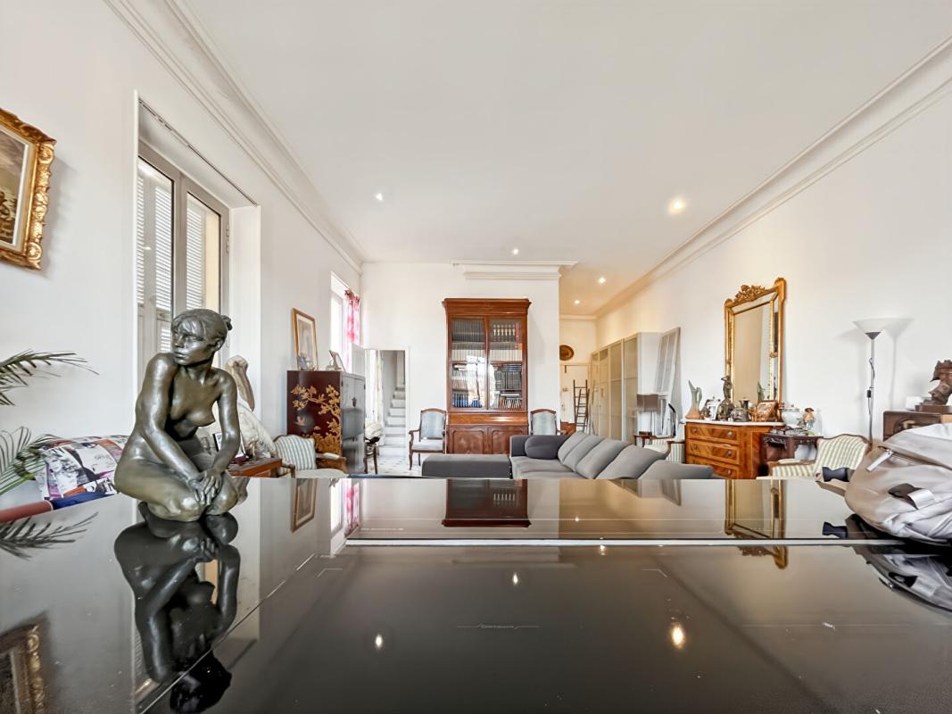 NICE PALAIS HERMITAGE - CIMIEZ - Appartement 3 pièces - Dernier etage 9