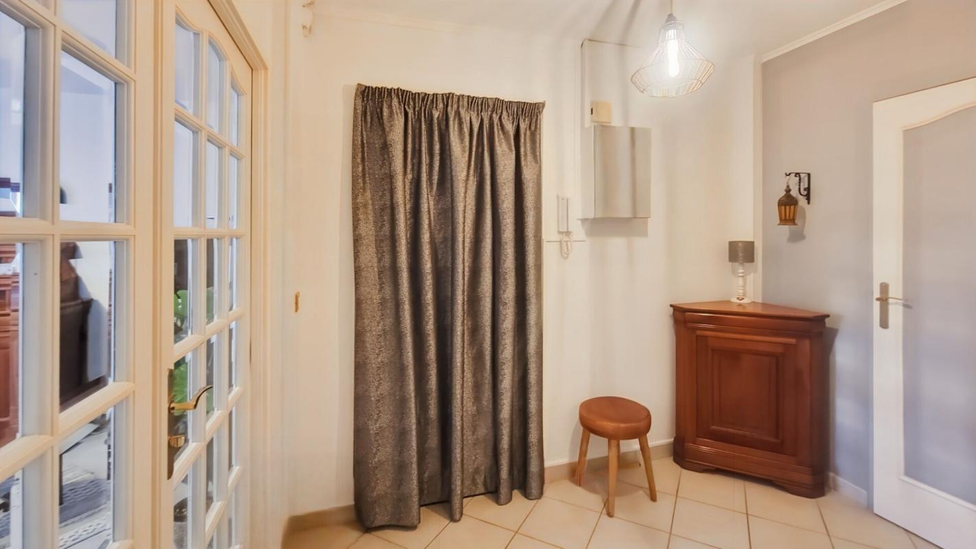 BROU-SUR-CHANTEREINE Appartement  4 pièces 73 m2 sans aucun vis-à-vis avec cave et box 5