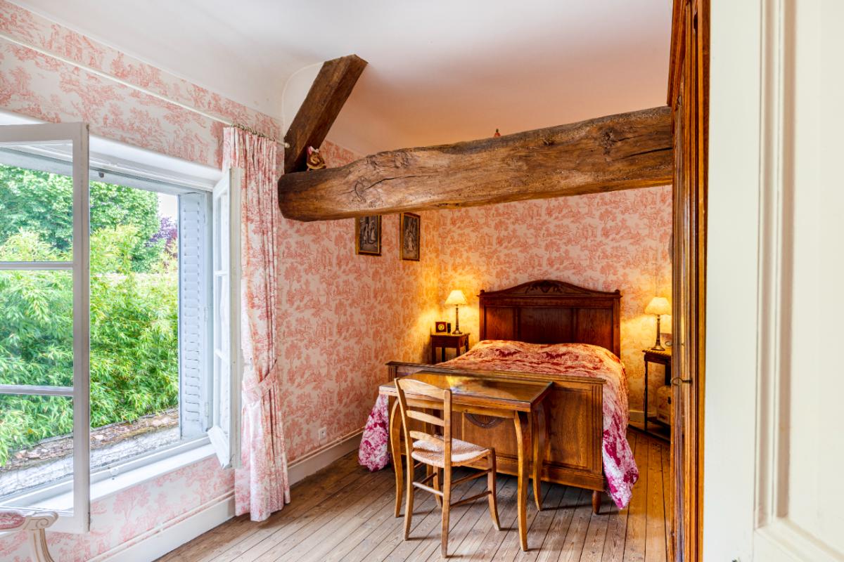 MARINES La beauté discrète: Propriété en pierres ciselées du XVIII 10