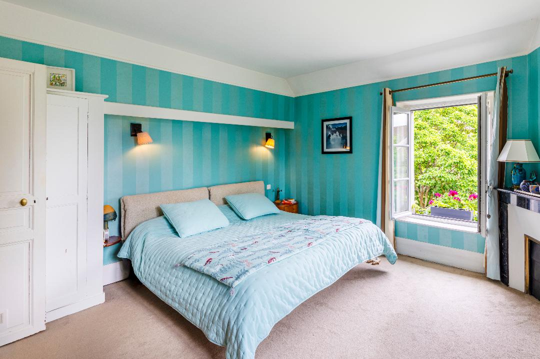 MARINES La beauté discrète: Propriété en pierres ciselées du XVIII 12