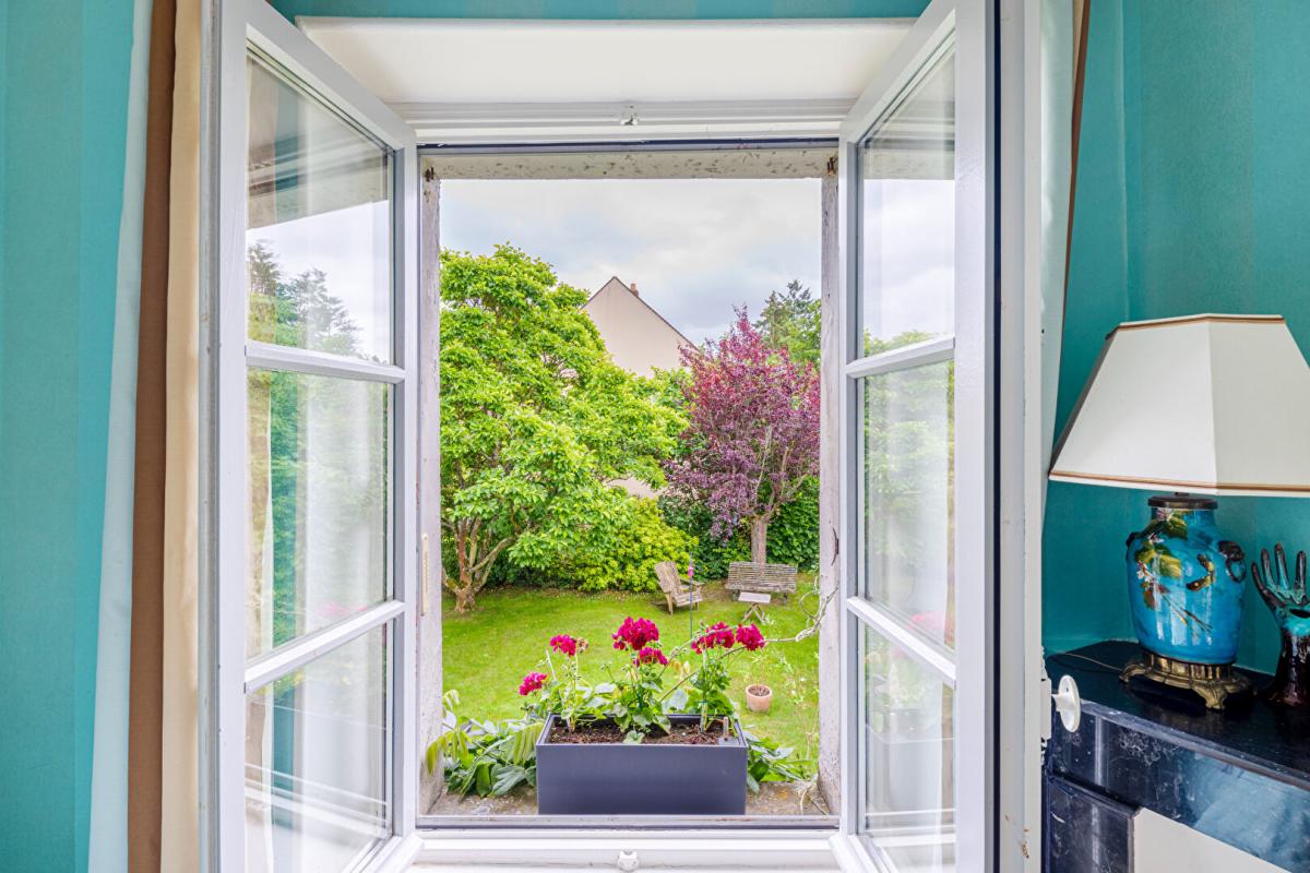 MARINES La beauté discrète: Propriété en pierres ciselées du XVIII 13