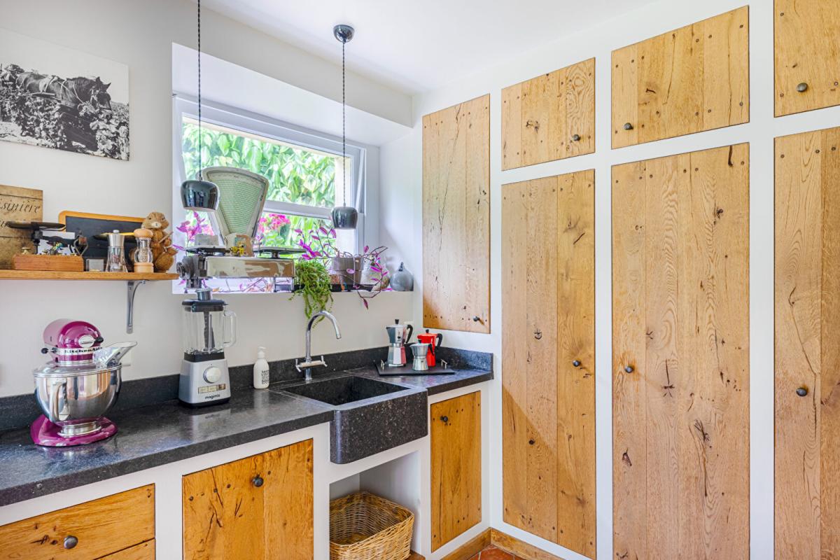 MARINES La beauté discrète: Propriété en pierres ciselées du XVIII 4