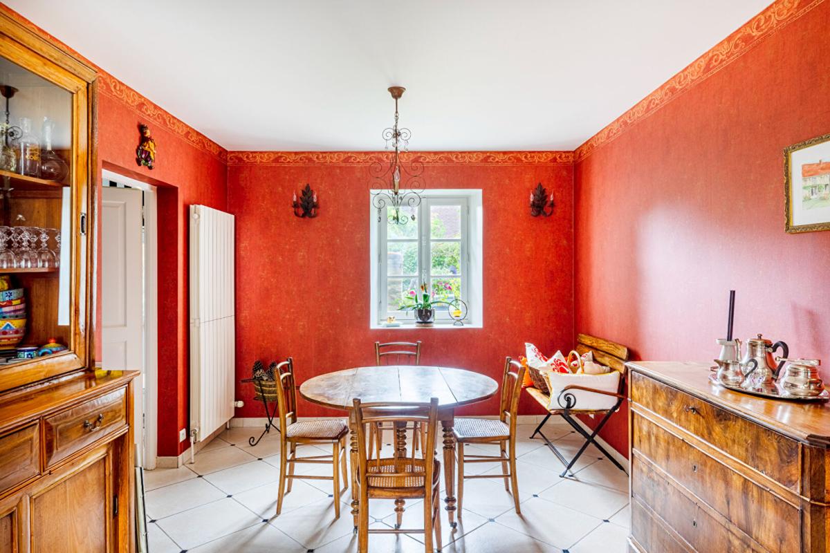 MARINES La beauté discrète: Propriété en pierres ciselées du XVIII 9