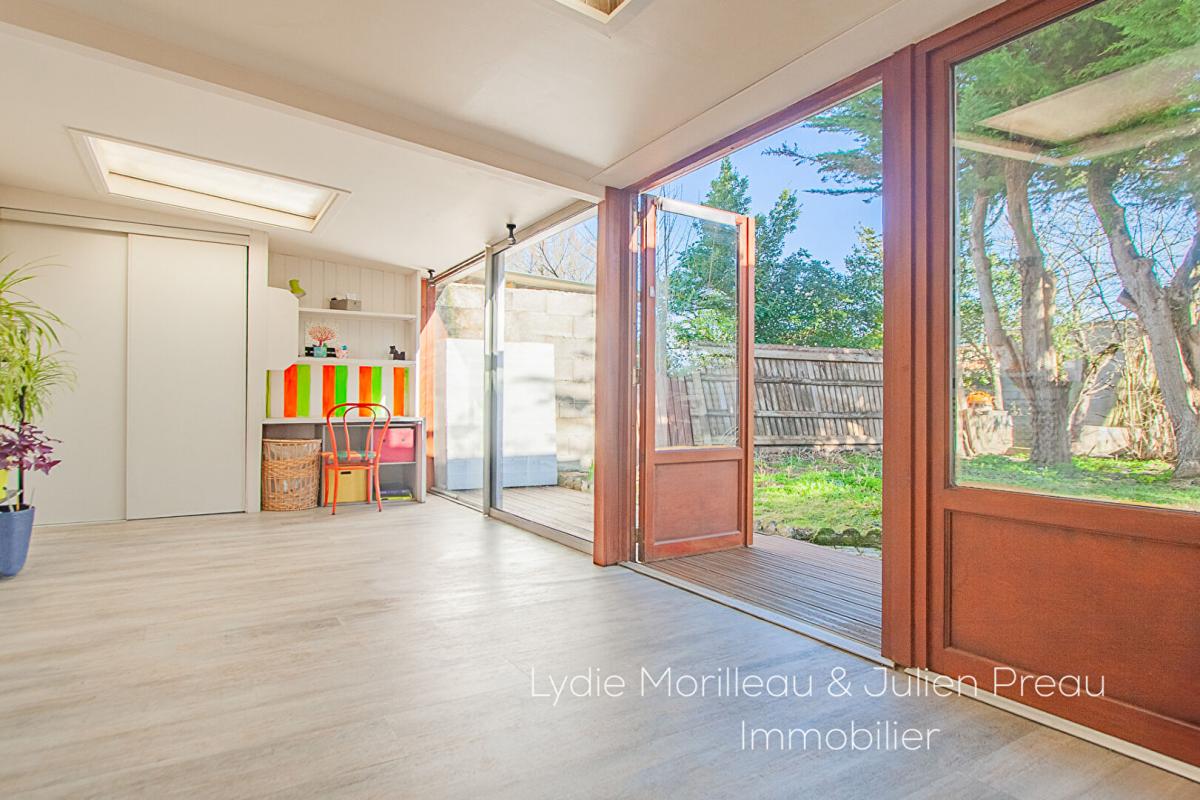 REZE Maison Rezé (4 pièces) 76 m² 2