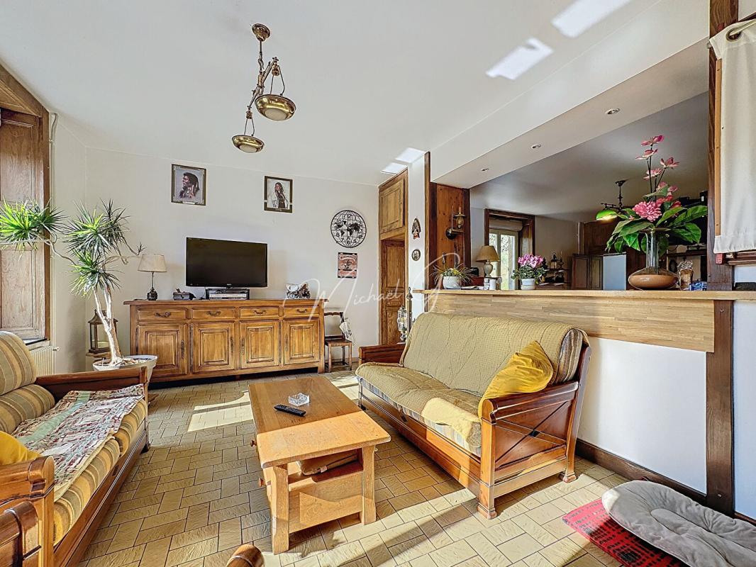 VAUBEXY Grande Maison Familiale avec Dépendances et terrain de 1,40 ha 6