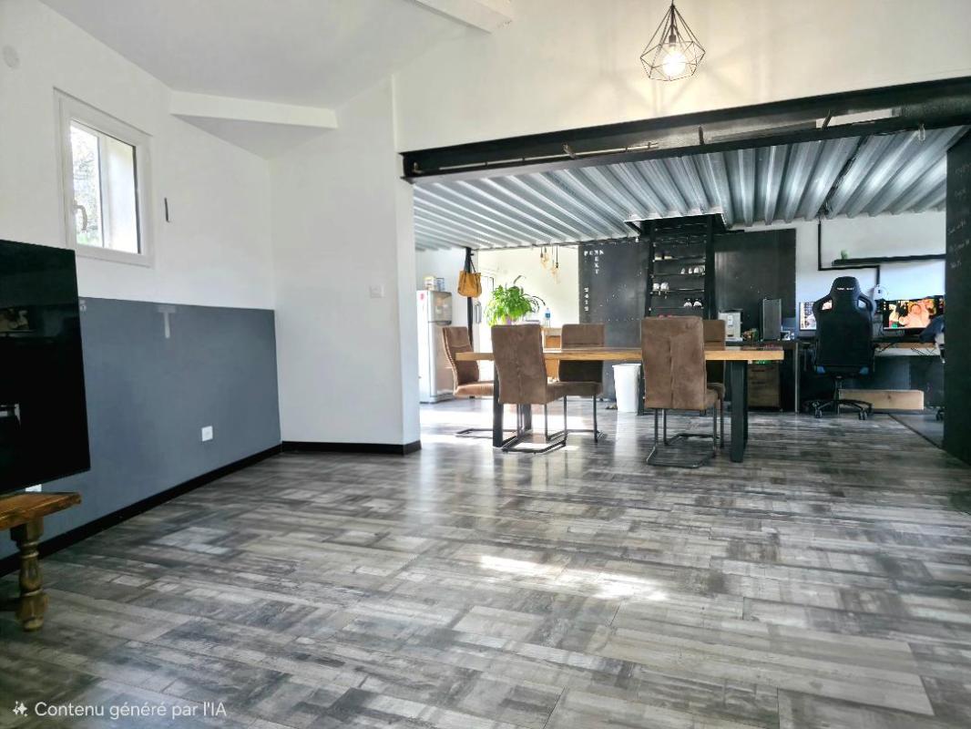 TOULON MAISON COUP DE COEUR  LUMIÈRE, VOLUMES & STYLE À LA SEYNE-SUR-MER 3