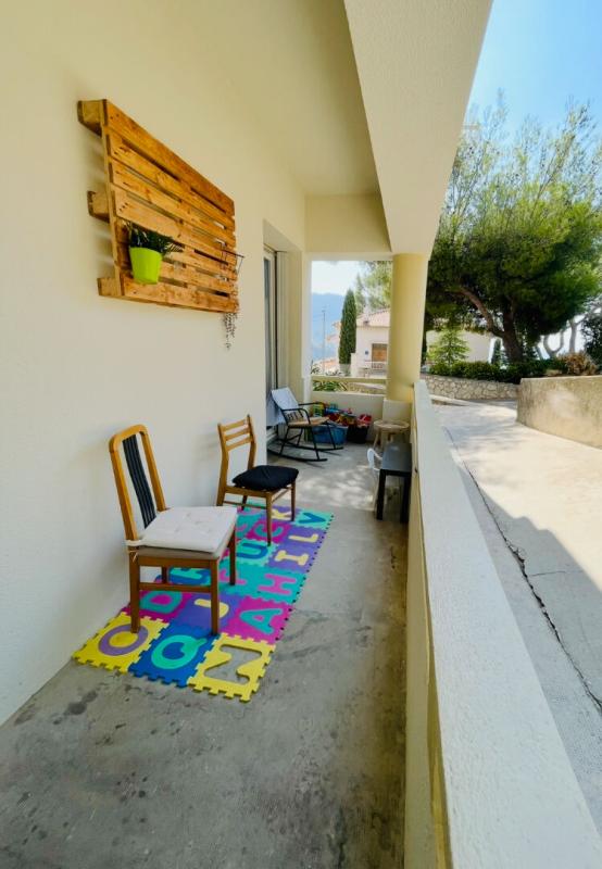 CASSIS Cassis T2 avec terrasse vue mer 6