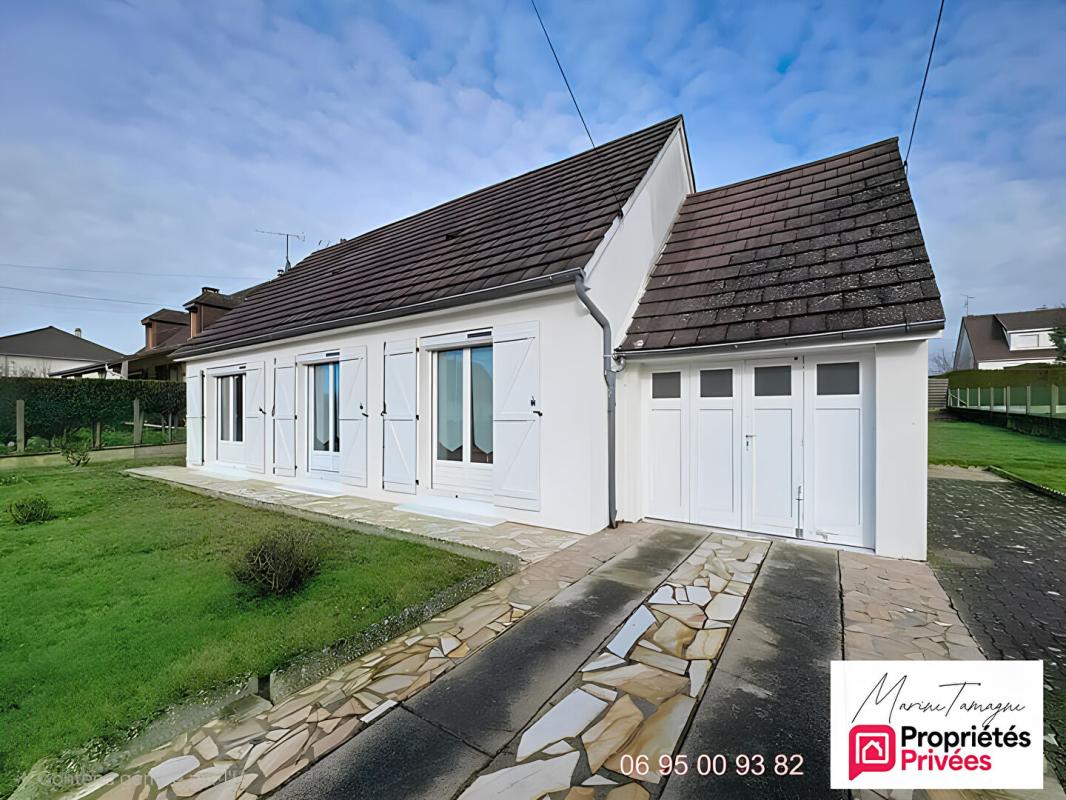 CHEVRIERES Chevrières - Plain-pied 3 chambres avec joli jardin . Proche gare et A1 1