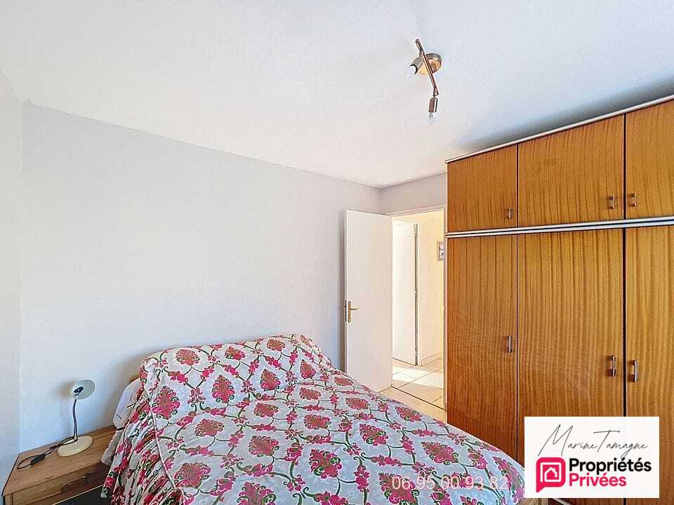 CHEVRIERES Chevrières - Plain-pied 3 chambres avec joli jardin . Proche gare et A1 10