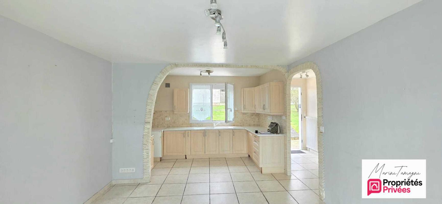 CHEVRIERES Chevrières - Plain-pied 3 chambres avec joli jardin . Proche gare et A1 6