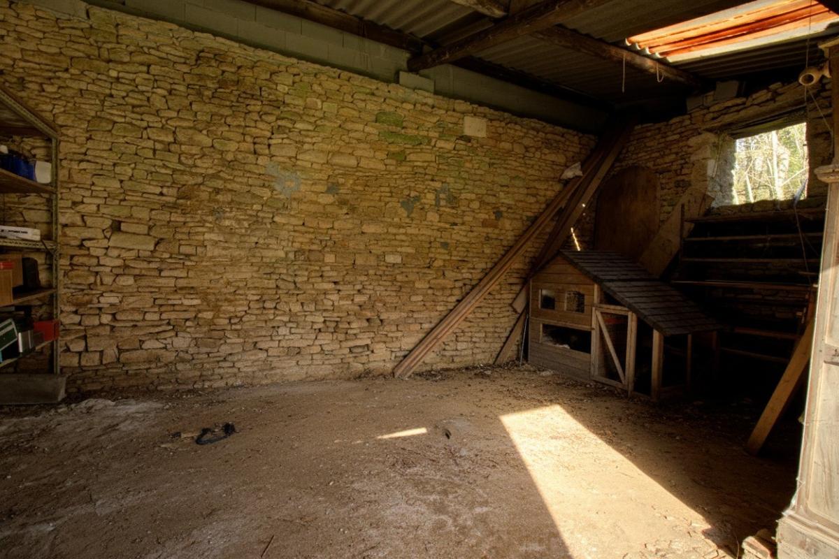 LA CHAPELLE-BATON Maison La Chapelle Baton 6 pièce(s) 135 m2 14