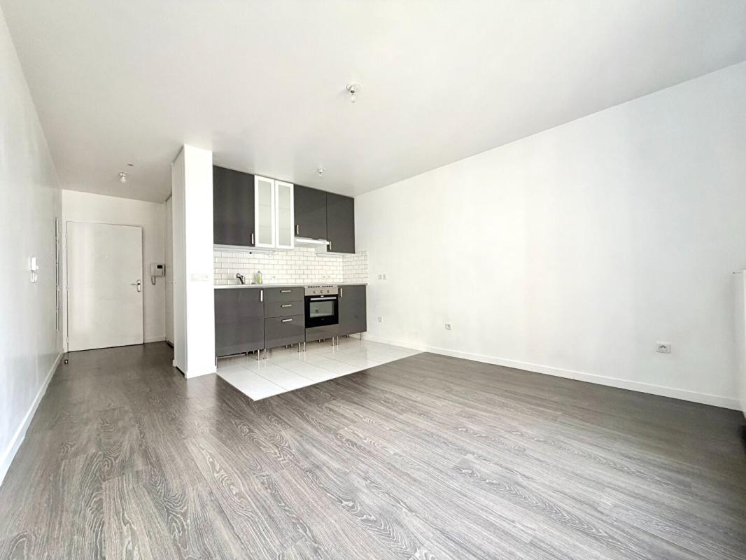 THIAIS Appartement studio Thiais proche transports 3