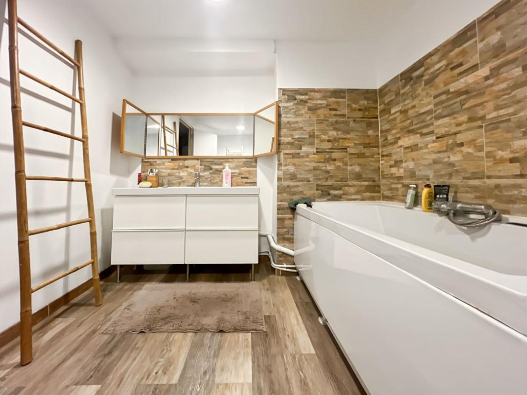 FACHES-THUMESNIL Loft  345 m2 10