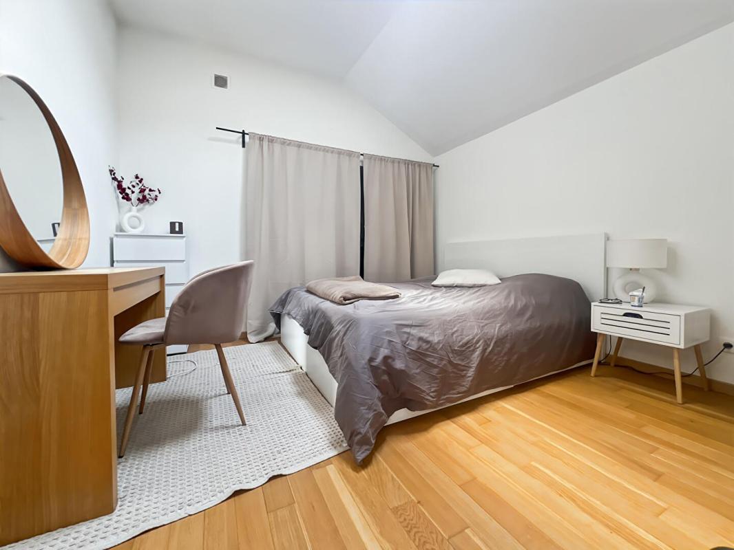 FACHES-THUMESNIL Loft  345 m2 8