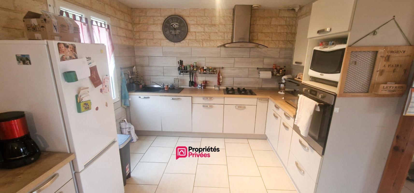 COUFFY Maison de plain-pied 102 m² - 5 pièces - 4 chambres - dépendances - terrain 1630 m² 6