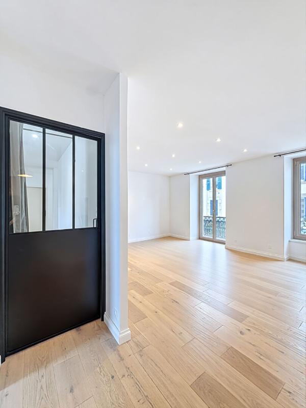 AURAY AURAY CENTRE Superbe appartement T4, 2 chambres, de 123,82 m² 11